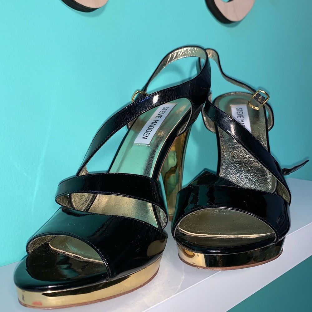 Steve Madden Black/Gold heels